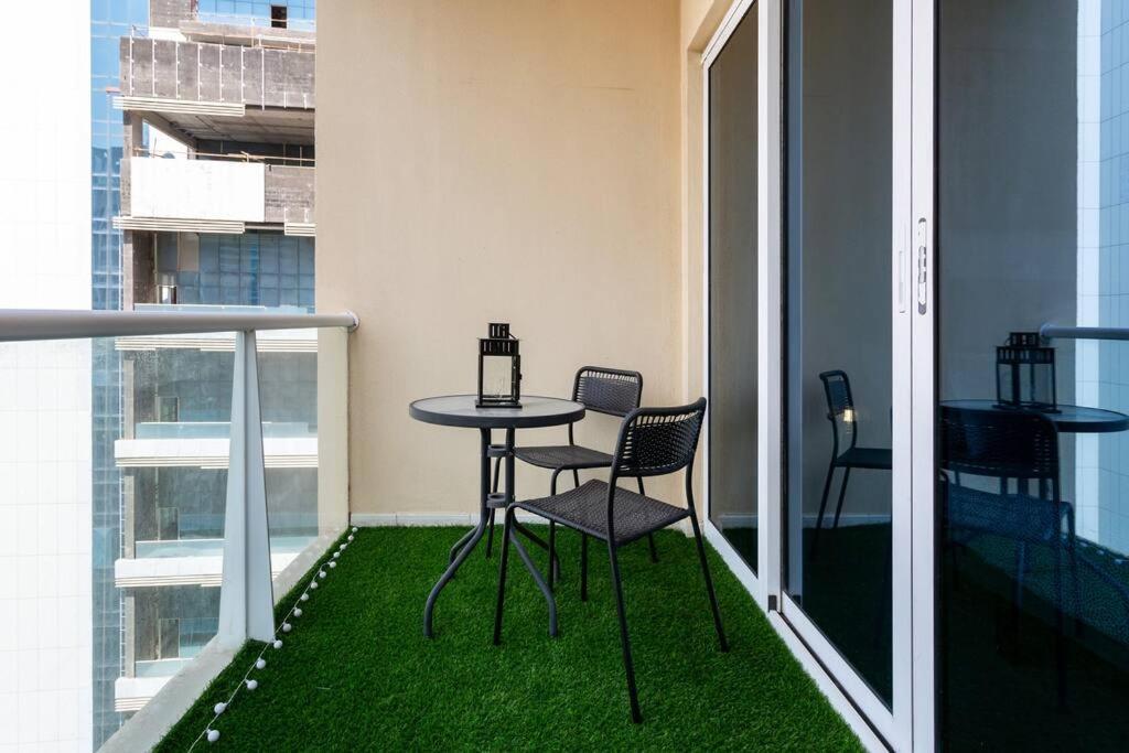 Lake View Jlt - Lovely Apartment In Dubai Ngoại thất bức ảnh